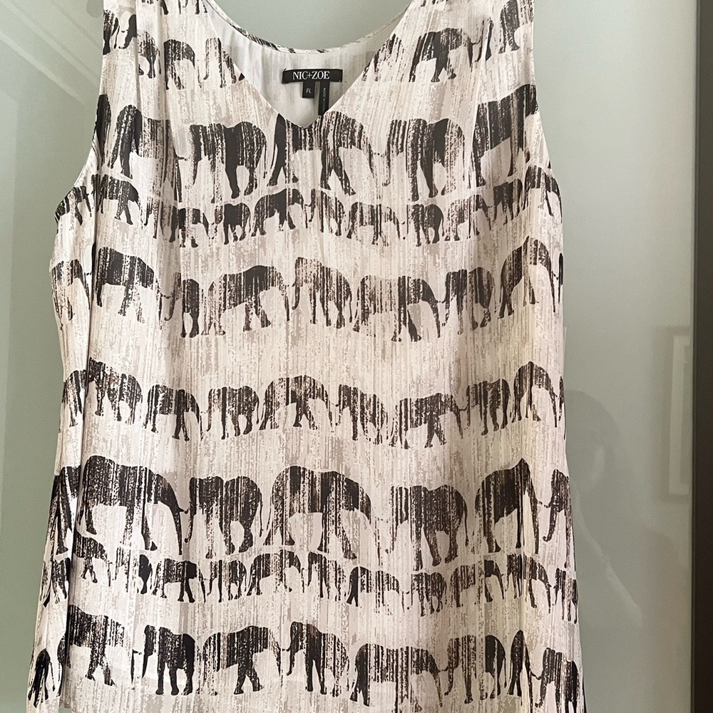 NIC+ZOE Women's Monochrome Elephant Print Blouse